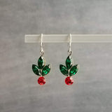 Pendientes Holly Berry, pendiente de acebo de cristal, pendiente de Navidad, pendiente de acebo, glamour navideño, regalos navideños vintage de pendientes de Navidad para ella